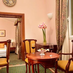Deluxe Double or Twin Room River View
